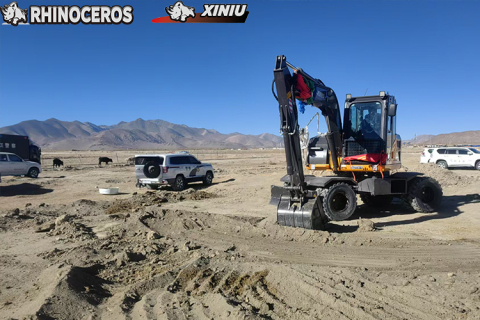 Rhinoceros wheel excavator