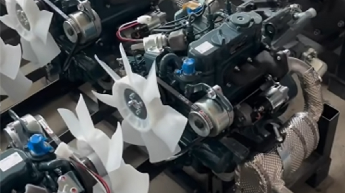 Kubota engine.jpg